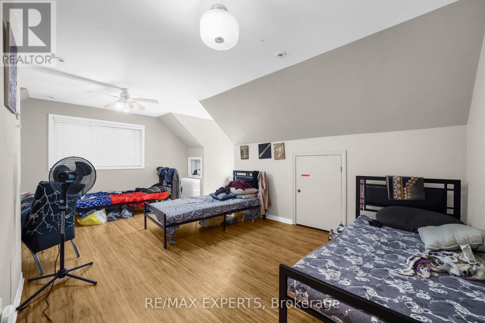 16 Bellehaven Crescent, Toronto, Ontario  M1M 1H3 - Photo 12 - E12362774