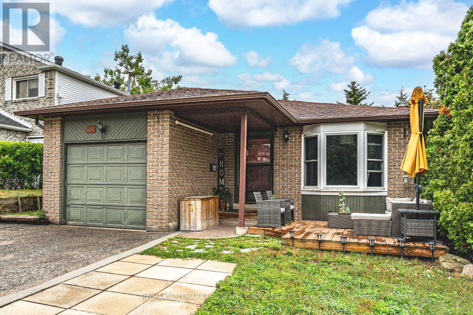 69 FOX RUN, Barrie, Ontario