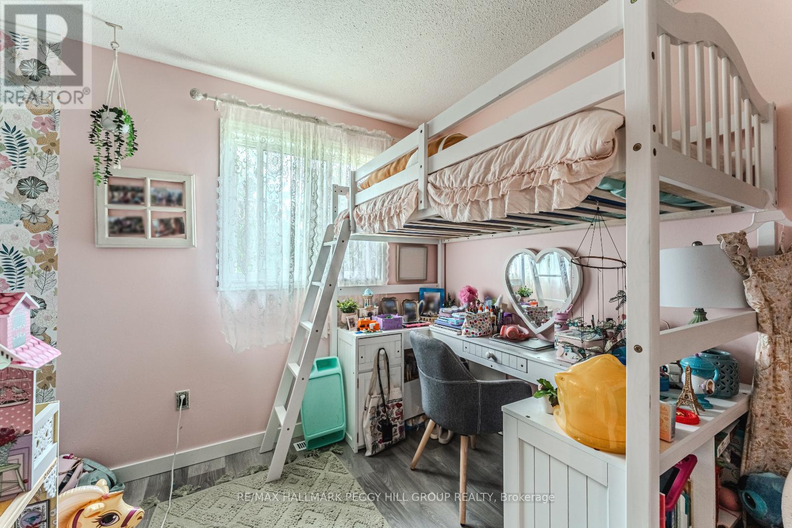 69 Fox Run, Barrie, Ontario  L4N 5L6 - Photo 7 - S12362738