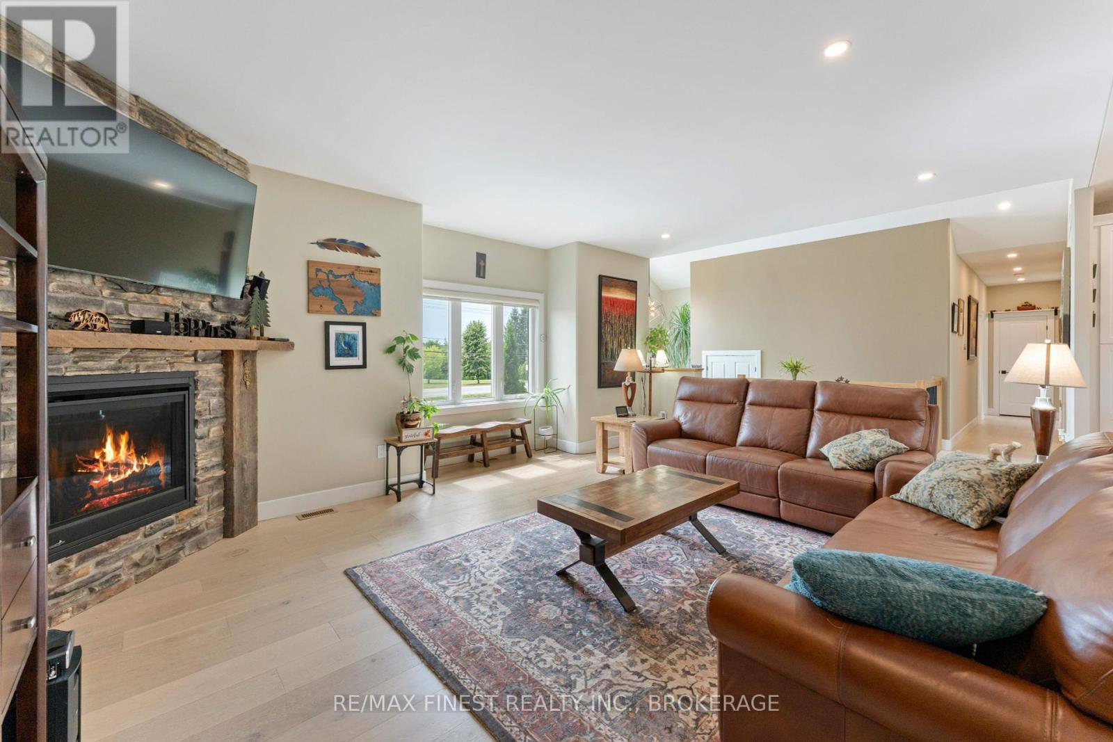 3266 Harrowsmith Road, Frontenac (Frontenac South), Ontario  K0H 1V0 - Photo 15 - X12362811