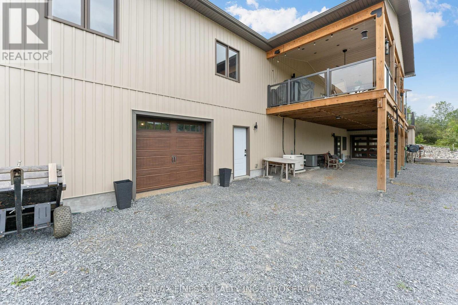 3266 Harrowsmith Road, Frontenac (Frontenac South), Ontario  K0H 1V0 - Photo 41 - X12362811