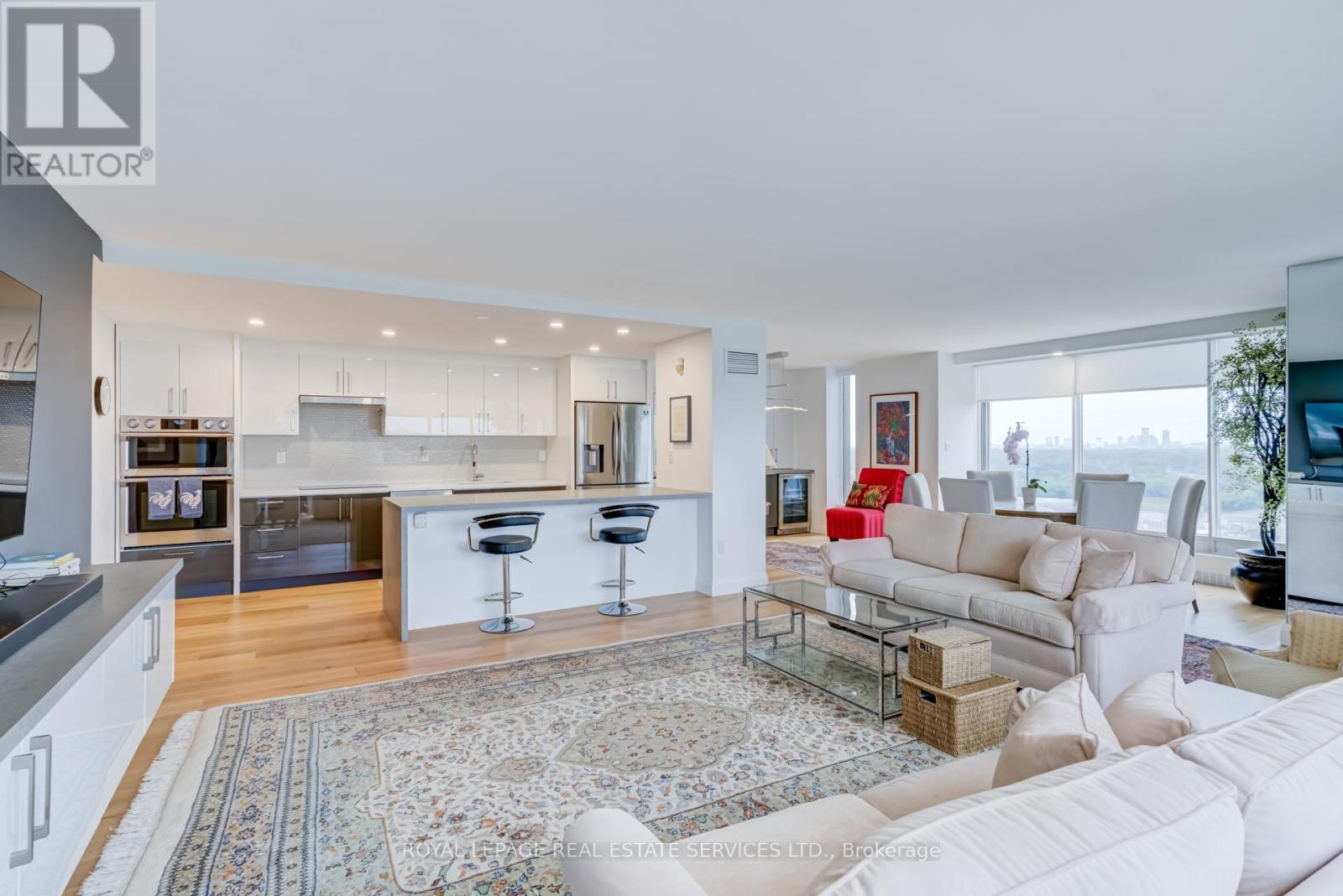 2410 - 2045 Lake Shore Boulevard W, Toronto (Mimico), Ontario  M8V 2Z6 - Photo 20 - W12362711