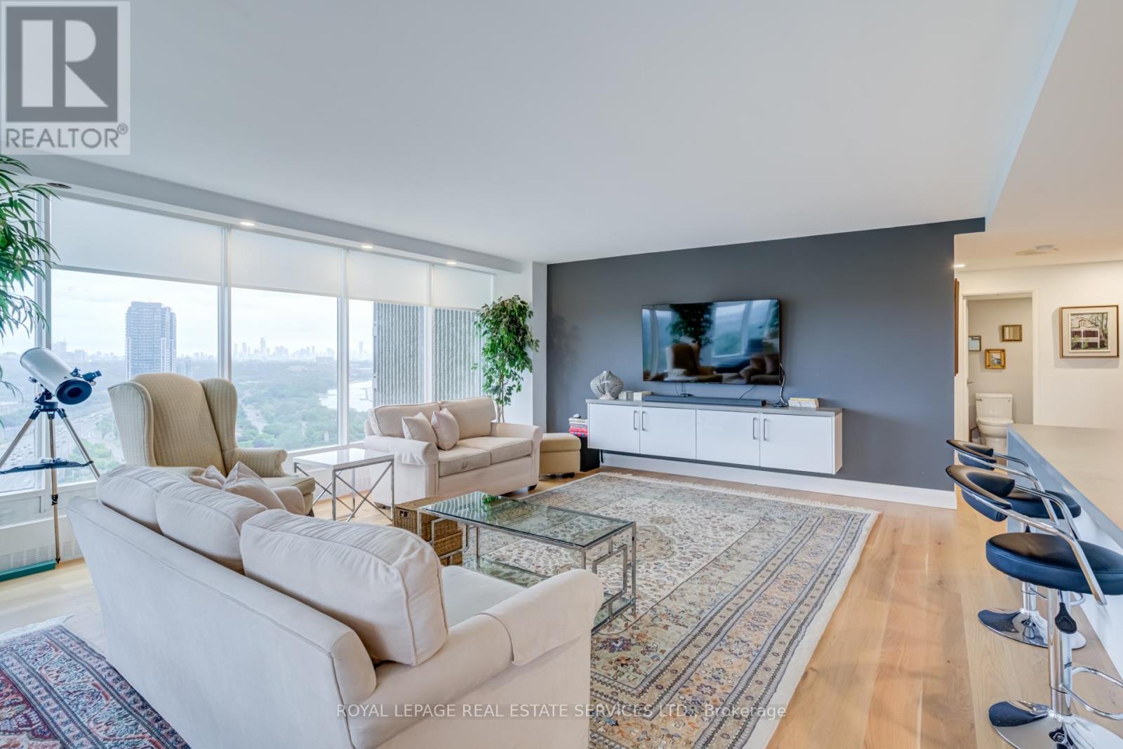 2410 - 2045 Lake Shore Boulevard W, Toronto (Mimico), Ontario  M8V 2Z6 - Photo 23 - W12362711