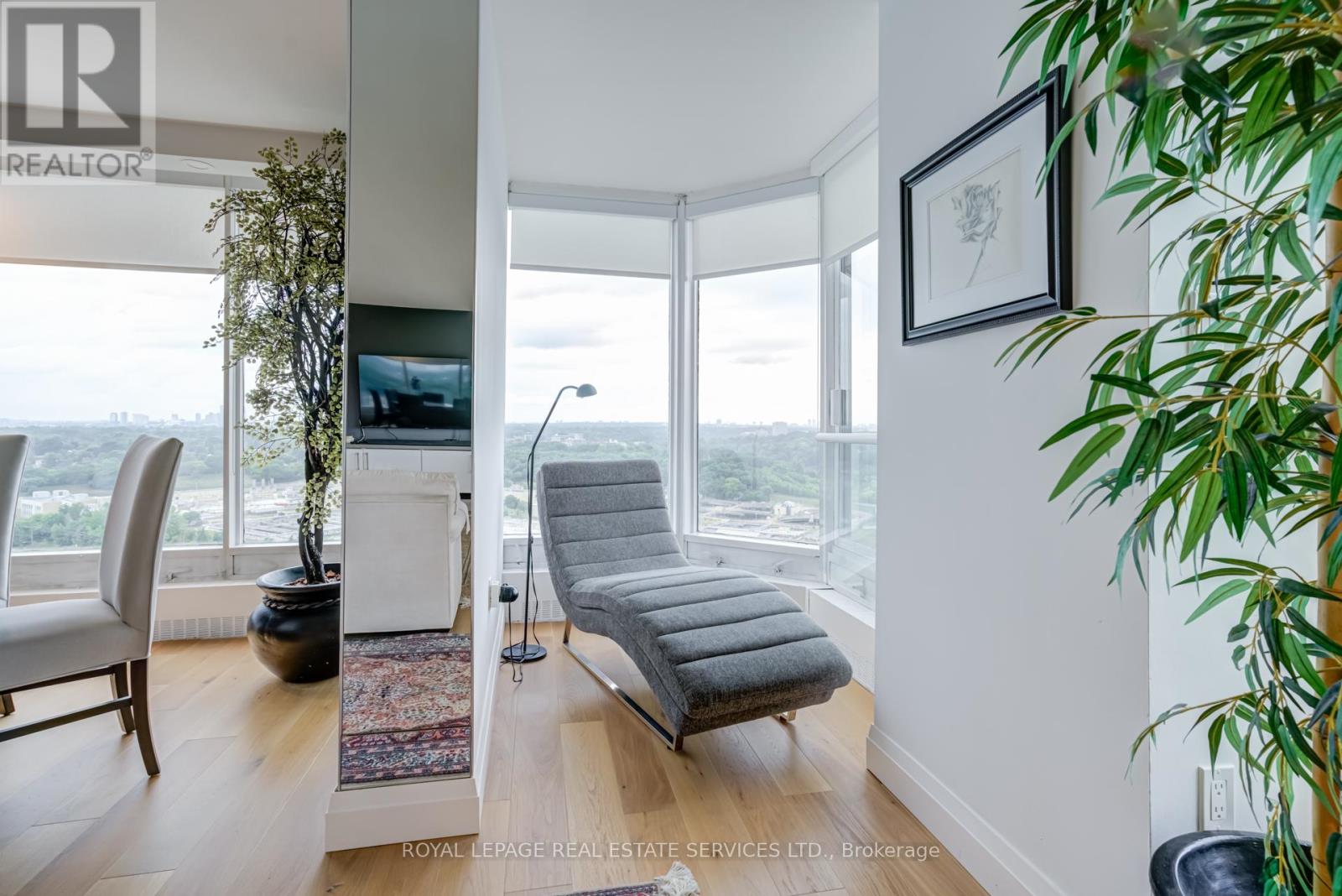 2410 - 2045 Lake Shore Boulevard W, Toronto (Mimico), Ontario  M8V 2Z6 - Photo 28 - W12362711