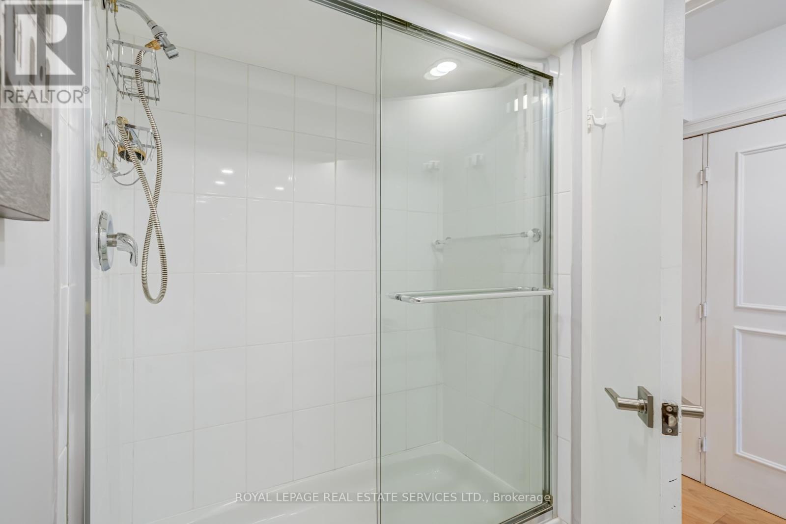 2410 - 2045 Lake Shore Boulevard W, Toronto (Mimico), Ontario  M8V 2Z6 - Photo 33 - W12362711