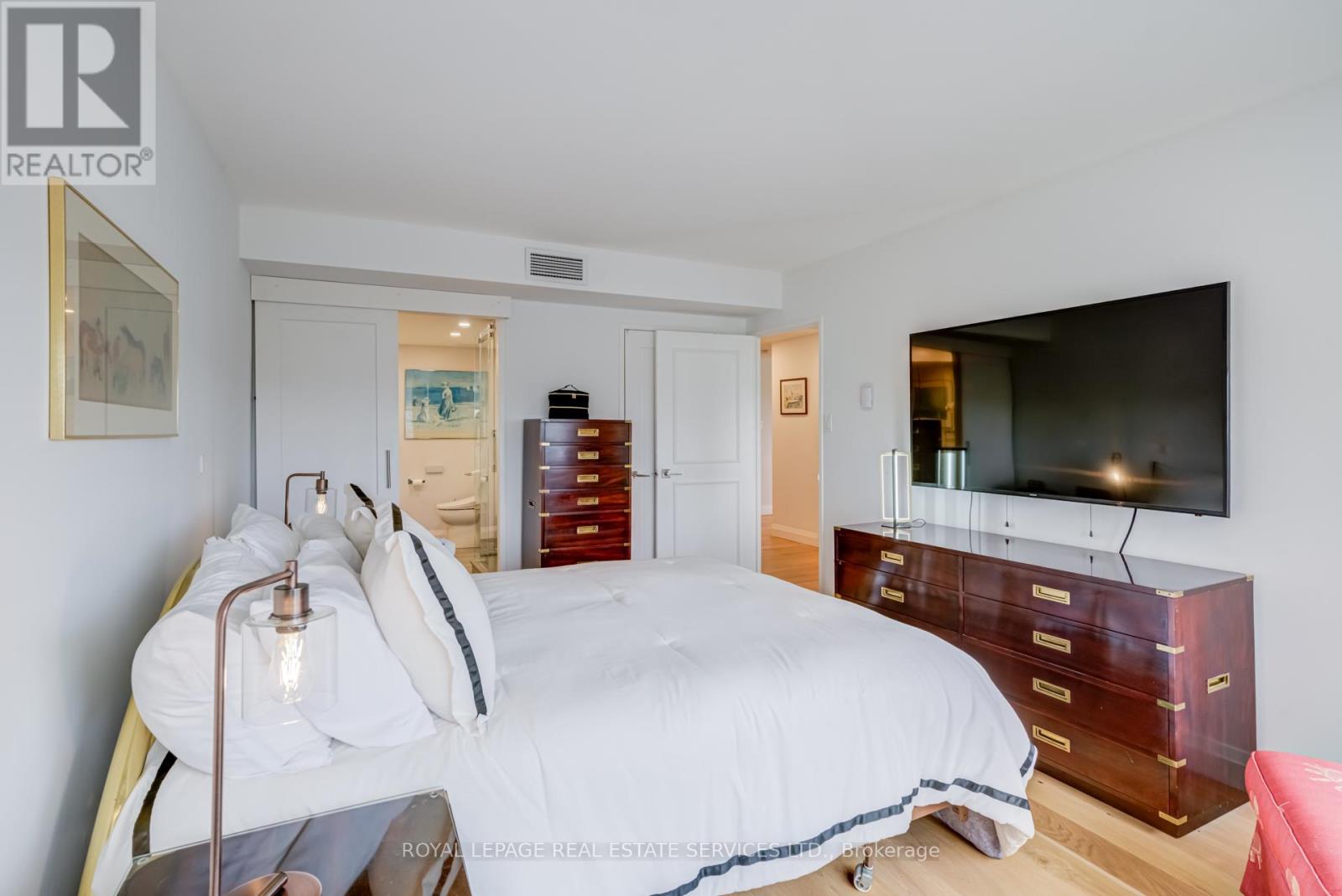 2410 - 2045 Lake Shore Boulevard W, Toronto (Mimico), Ontario  M8V 2Z6 - Photo 37 - W12362711