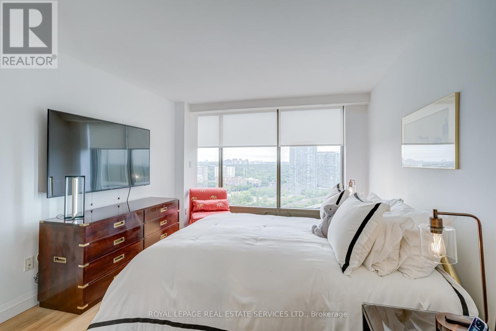 2410 - 2045 Lake Shore Boulevard W, Toronto (Mimico), Ontario  M8V 2Z6 - Photo 39 - W12362711