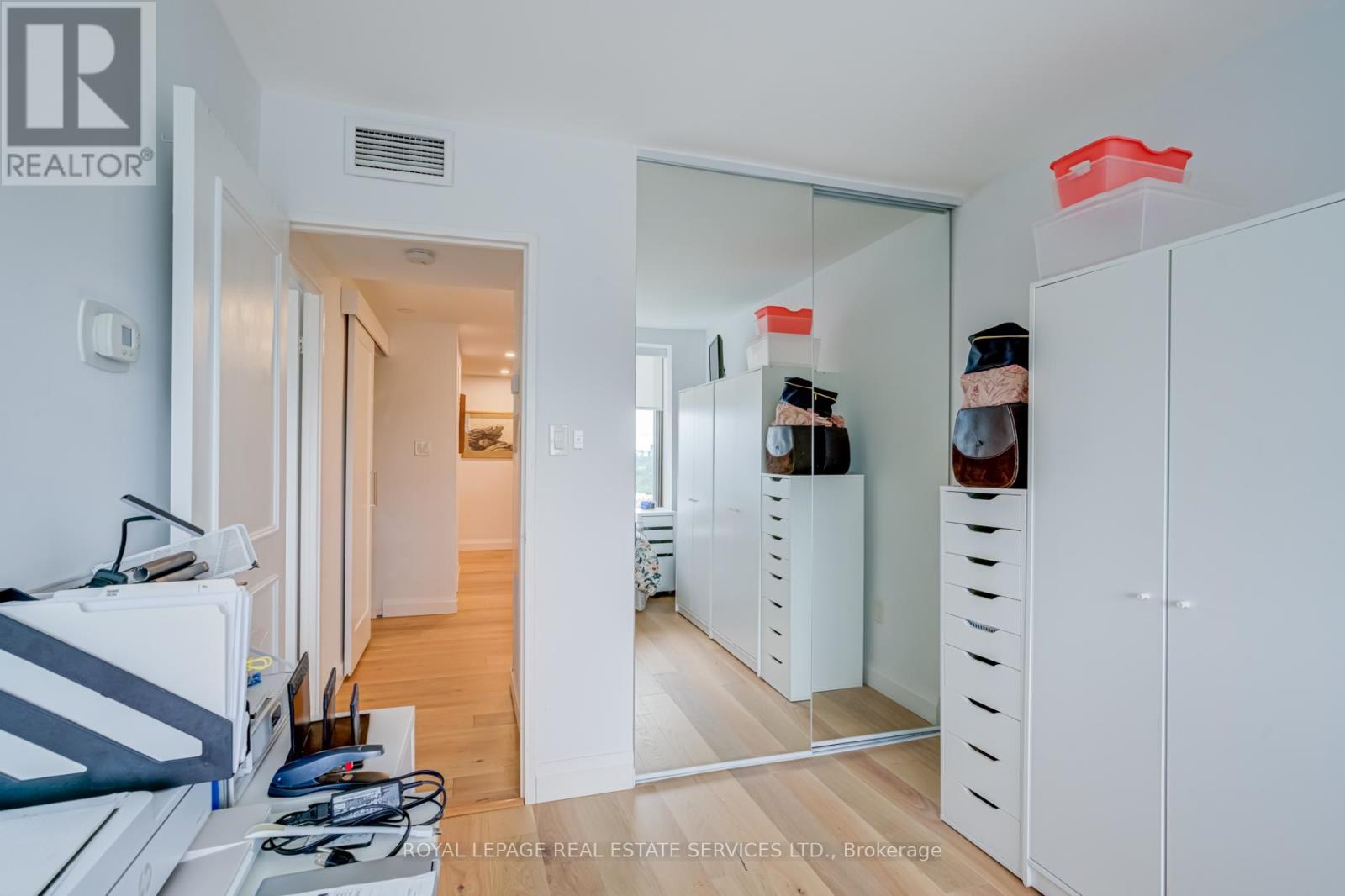 2410 - 2045 Lake Shore Boulevard W, Toronto (Mimico), Ontario  M8V 2Z6 - Photo 45 - W12362711