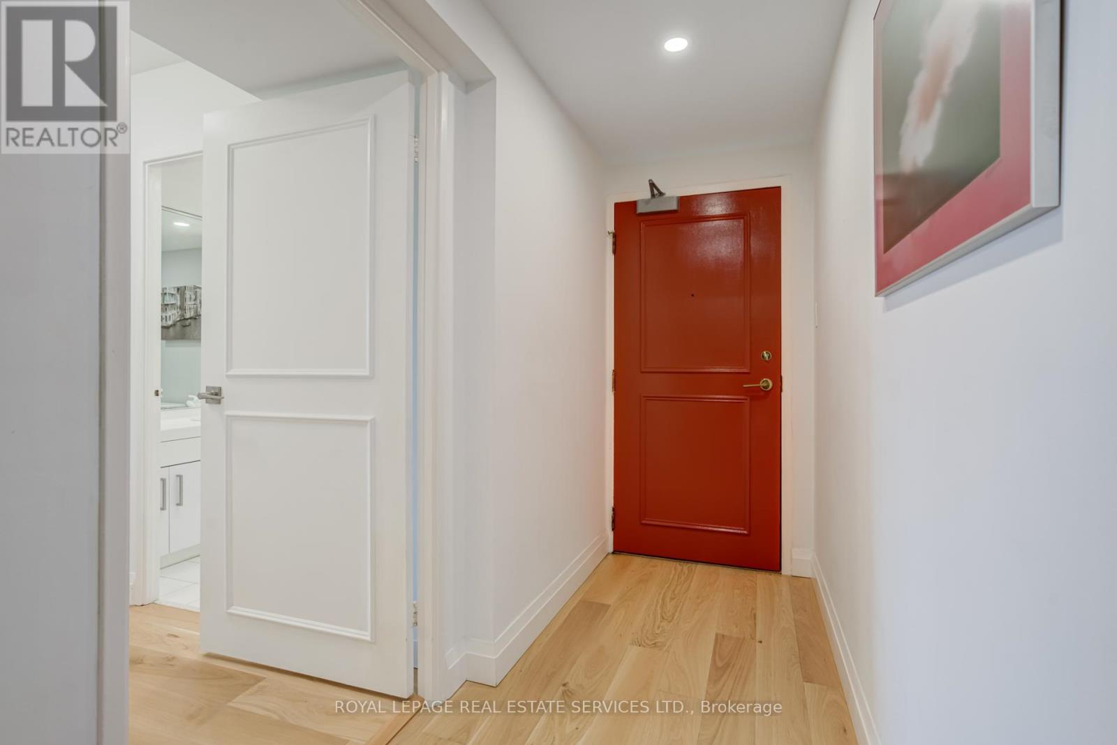 2410 - 2045 Lake Shore Boulevard W, Toronto (Mimico), Ontario  M8V 2Z6 - Photo 5 - W12362711