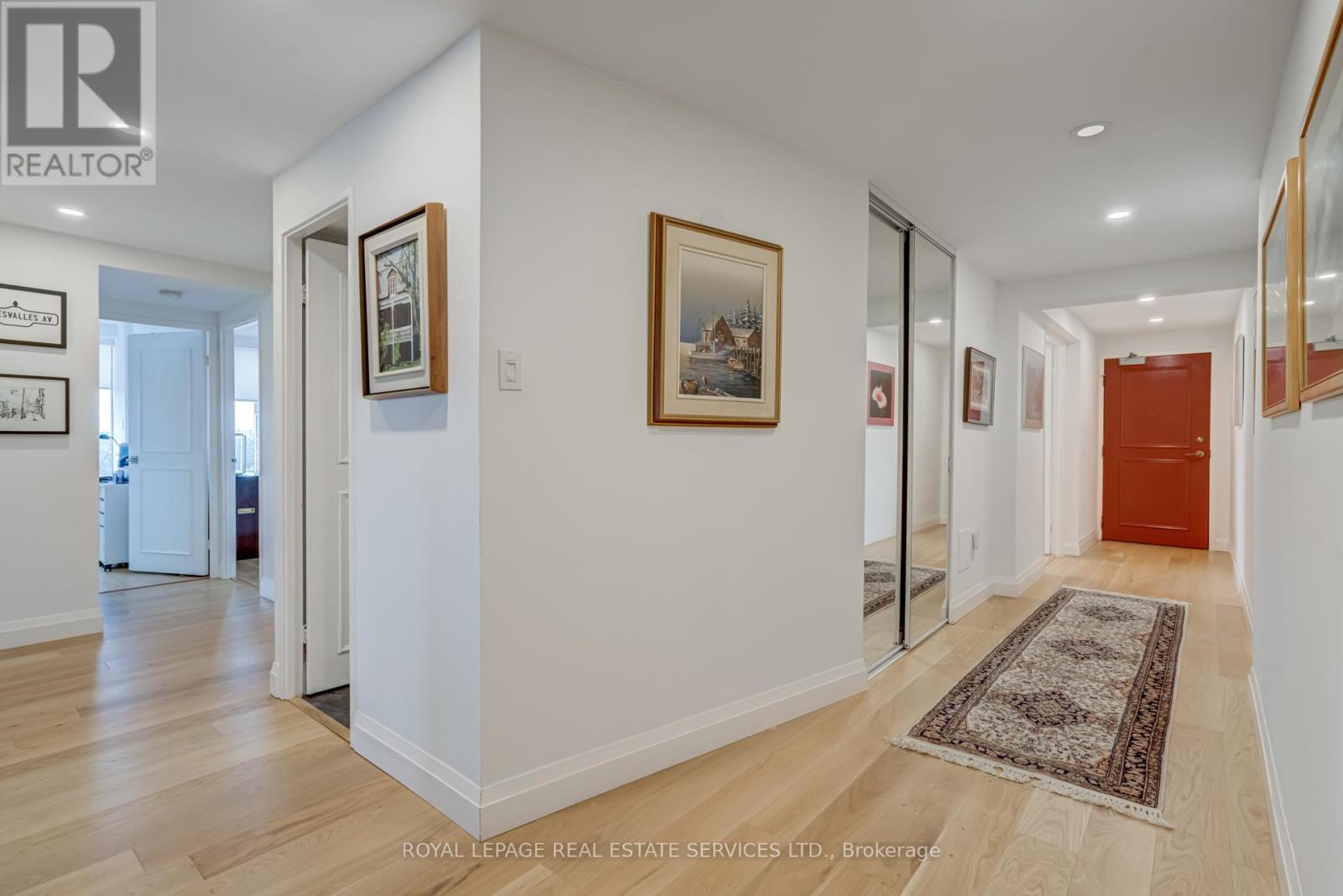 2410 - 2045 Lake Shore Boulevard W, Toronto (Mimico), Ontario  M8V 2Z6 - Photo 6 - W12362711