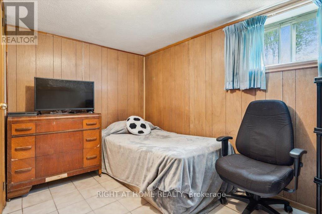 133 Prince Charles Drive, Oakville, Ontario  L6K 2E1 - Photo 21 - W12362740