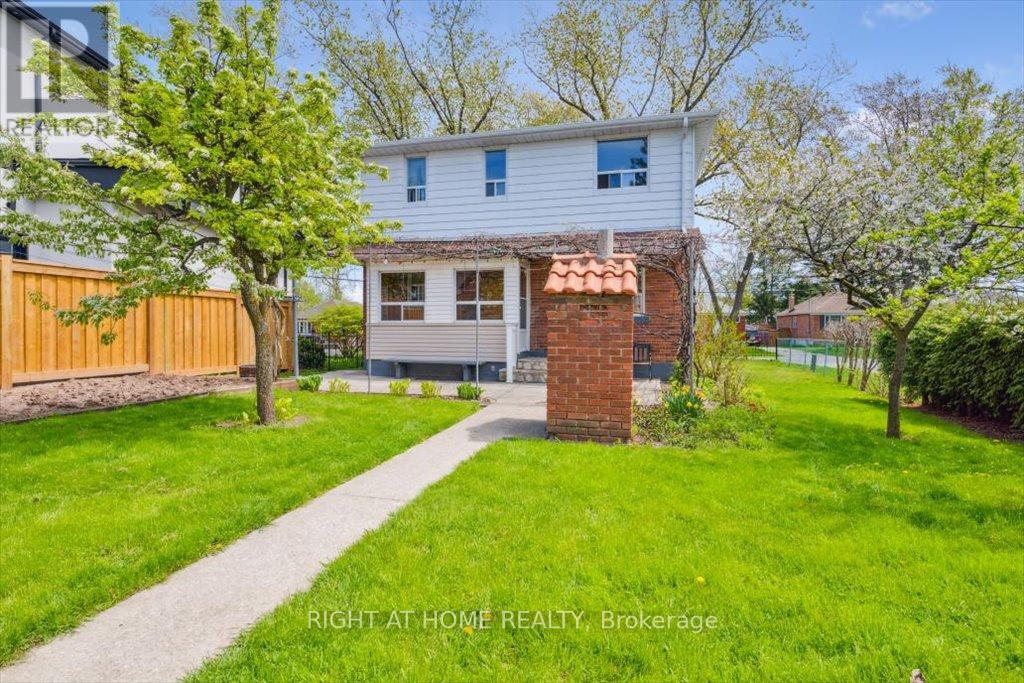 133 Prince Charles Drive, Oakville, Ontario  L6K 2E1 - Photo 25 - W12362740
