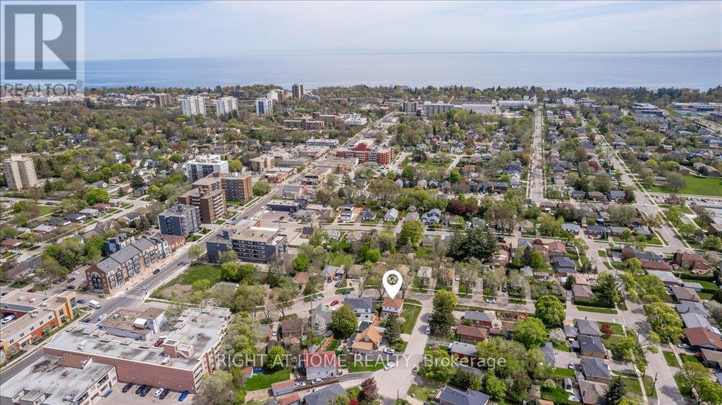 133 Prince Charles Drive, Oakville, Ontario  L6K 2E1 - Photo 28 - W12362740