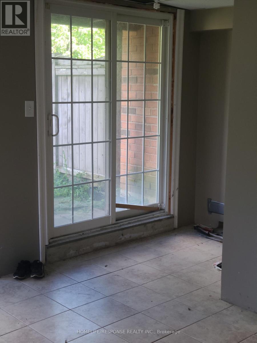 141 Rockgarden Trail, Brampton (Sandringham-Wellington), Ontario  L6R 3N2 - Photo 5 - W12362743