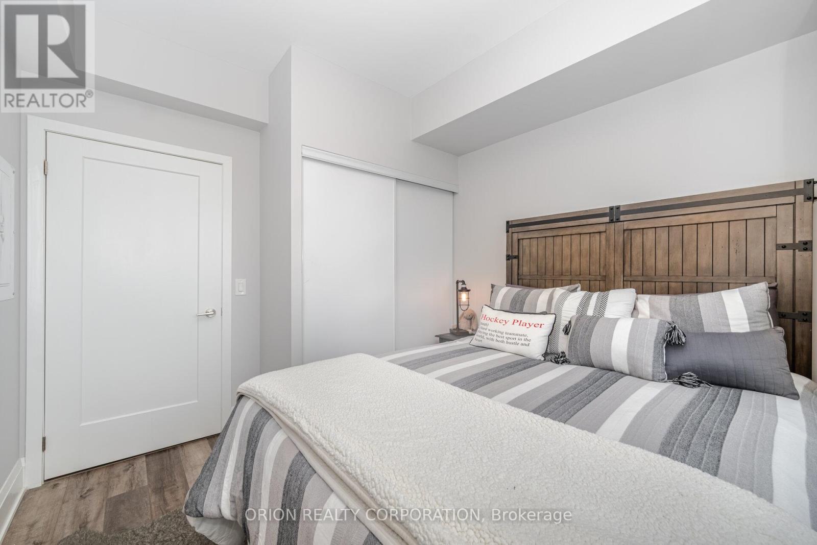 303 - 100 Eagle Rock Way, Vaughan, Ontario  L6A 5B9 - Photo 15 - N12268047