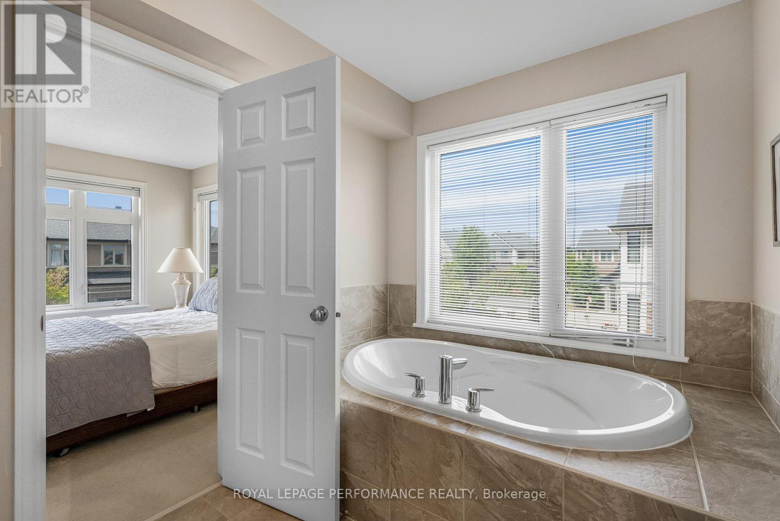 328 Ballinville Circle, Ottawa, Ontario  K4M 0C4 - Photo 25 - X12362798