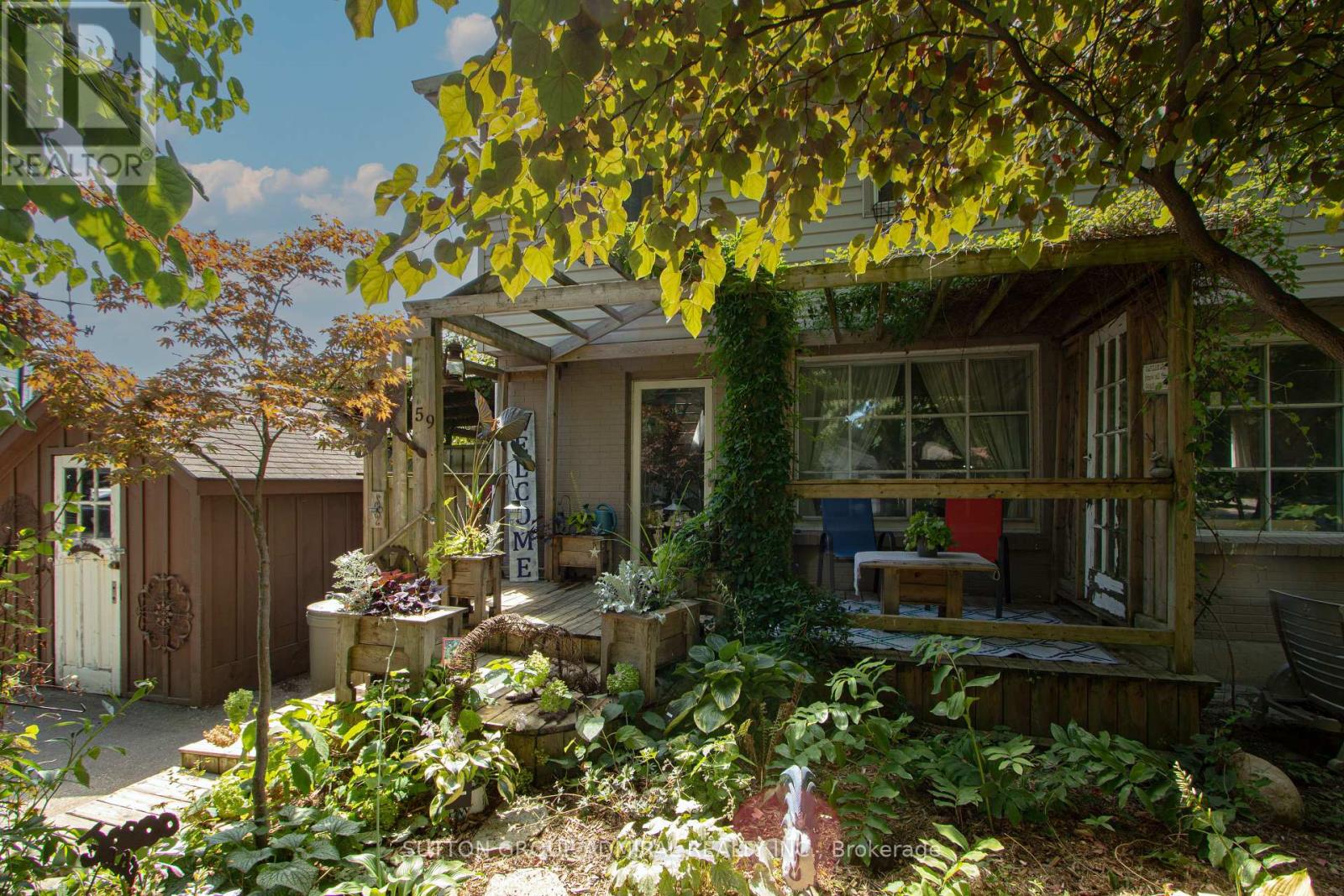 59 Breckenridge Crescent, London South, Ontario  N6E 1H6 - Photo 2 - X12362694