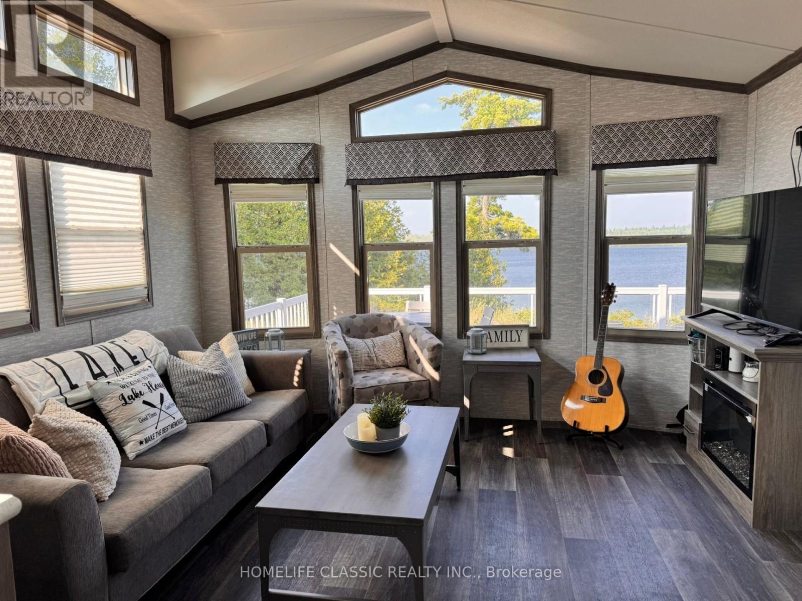 2612 Victoria Road, Kawartha Lakes, Ontario  K0M 2B0 - Photo 4 - X12362746