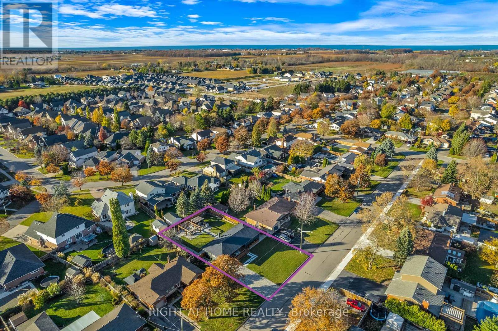 15 Andres Street, Niagara-On-The-Lake, Ontario  L0S 1J0 - Photo 46 - X12362764
