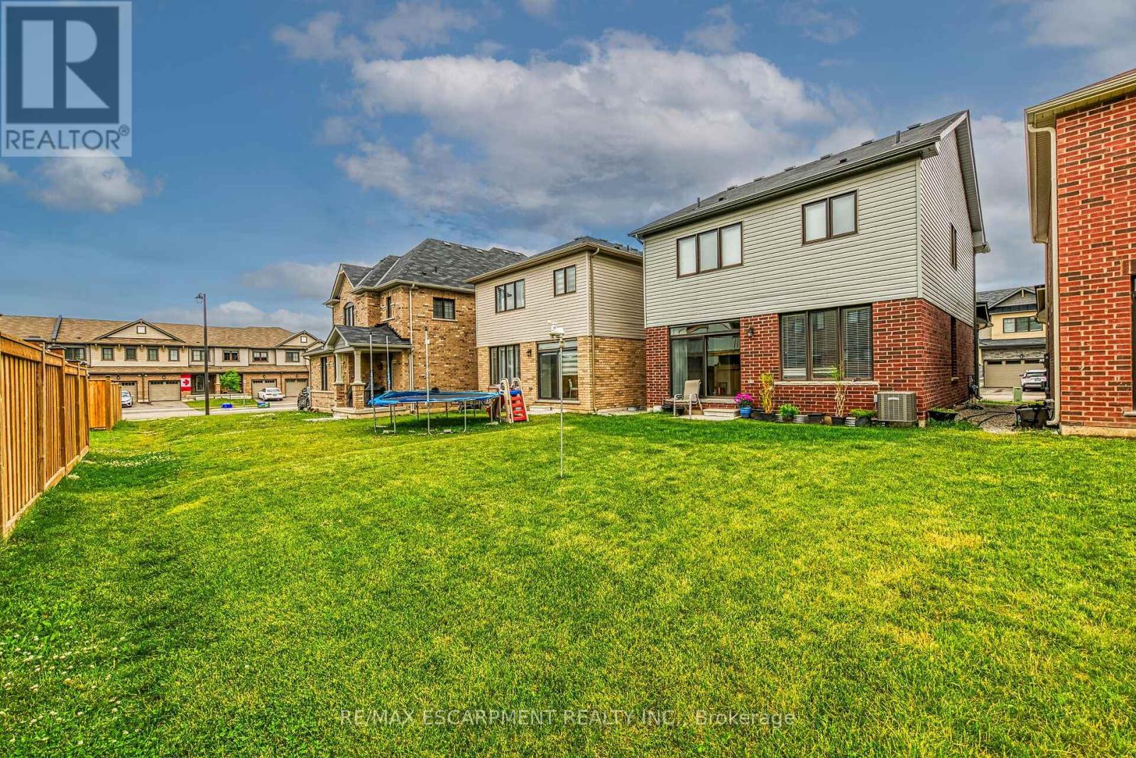 57 Queen Mary Boulevard, Hamilton, Ontario  L8J 0M4 - Photo 39 - X12362770