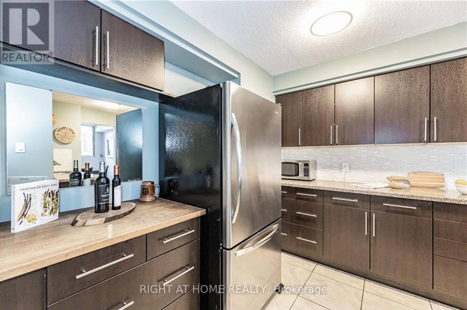 903 - 375 King Street N, Waterloo, Ontario  N2J 4L6 - Photo 21 - X12362775