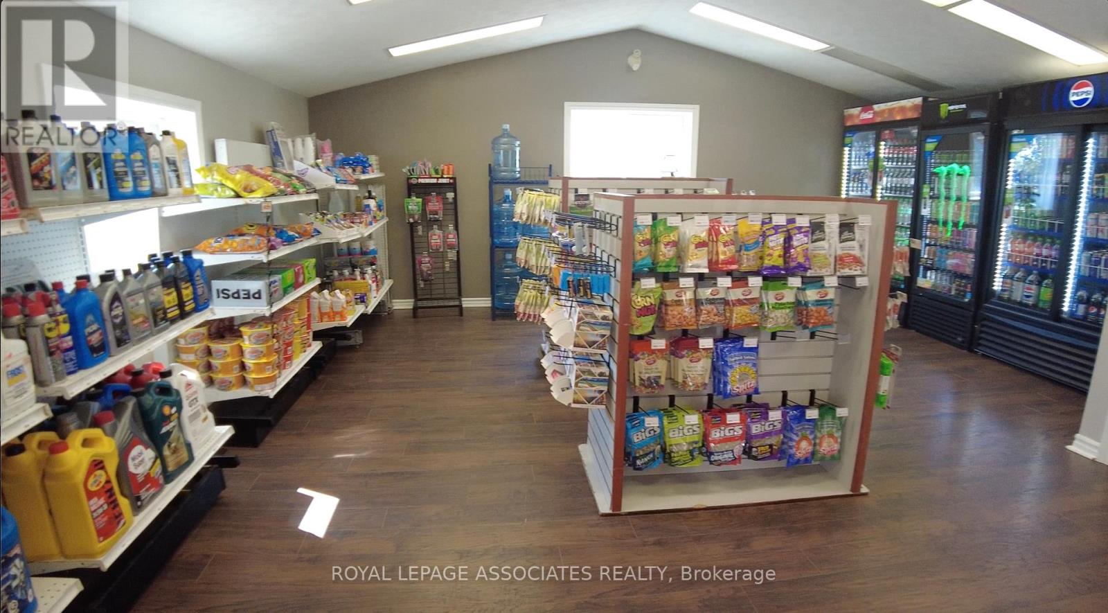 4845 Bruce County Road 3, Saugeen Shores, Ontario  N0H 2C0 - Photo 11 - X12362786