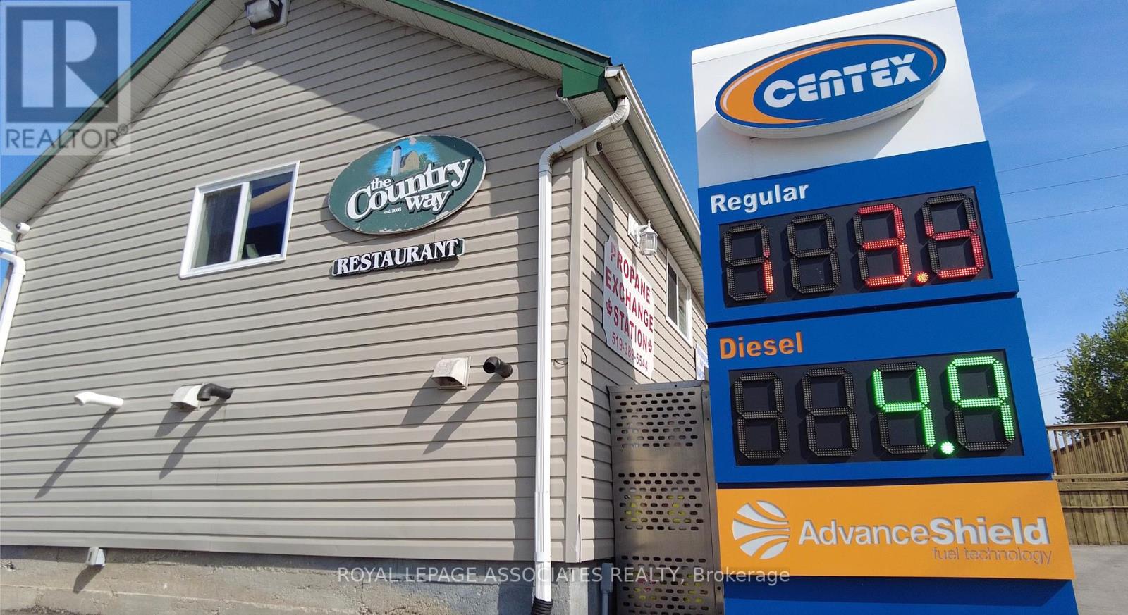 4845 Bruce County Road 3, Saugeen Shores, Ontario  N0H 2C0 - Photo 6 - X12362786