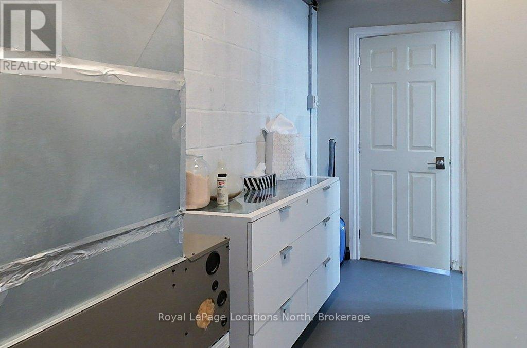 8 Sykes Street N, Meaford, Ontario  N4L 1V6 - Photo 12 - X12362812