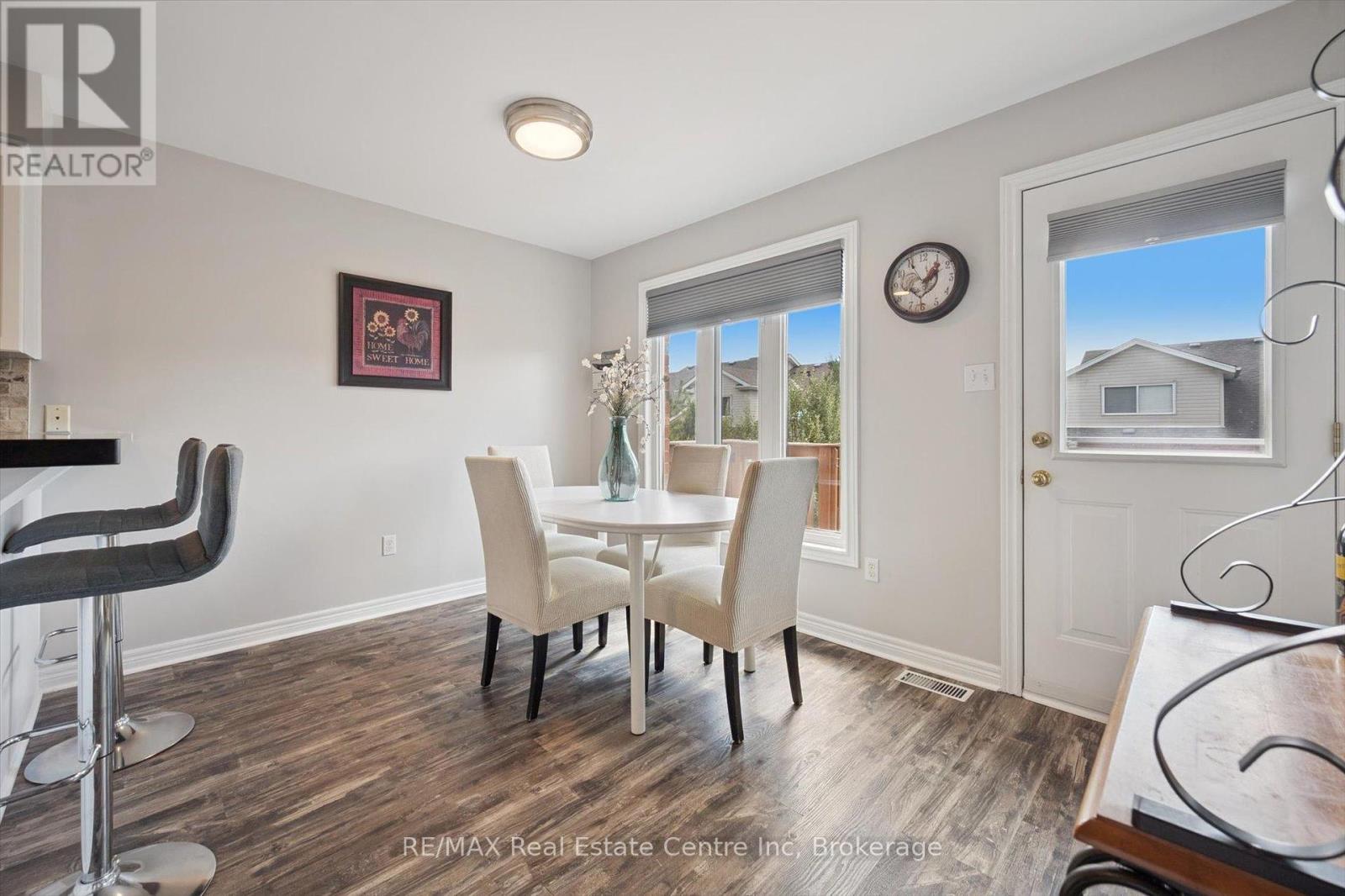 98 Schroder Crescent, Guelph, Ontario  N1E 7B4 - Photo 11 - X12362828