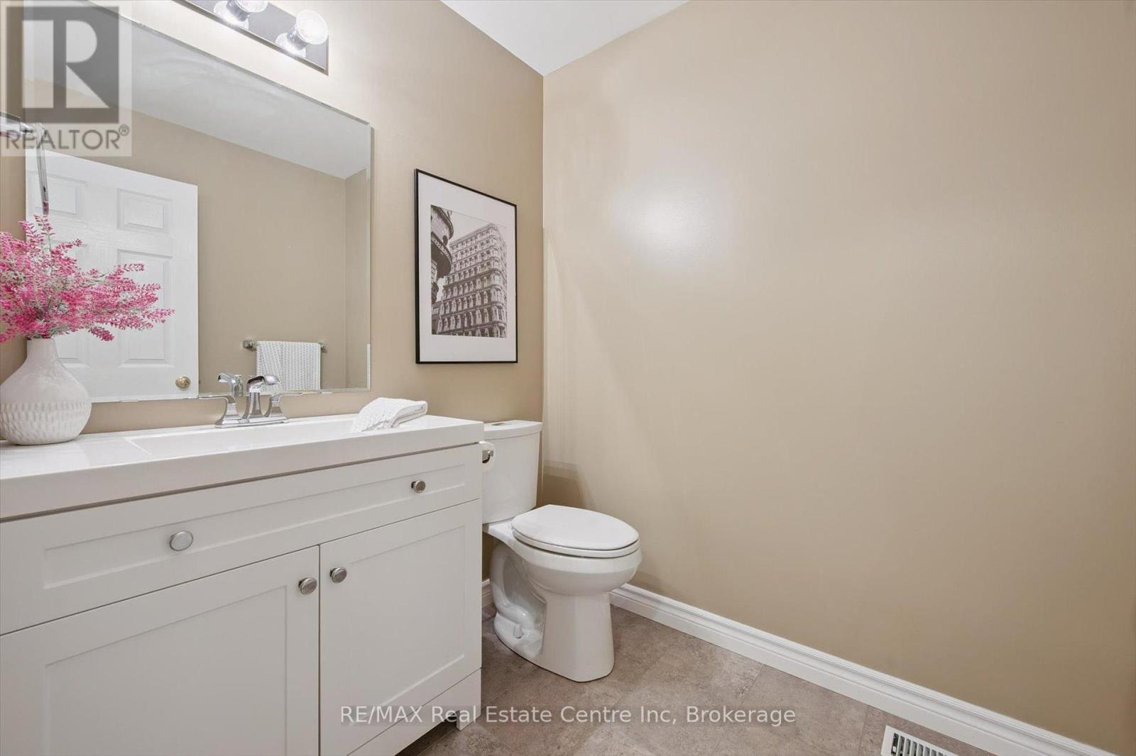 98 Schroder Crescent, Guelph, Ontario  N1E 7B4 - Photo 13 - X12362828