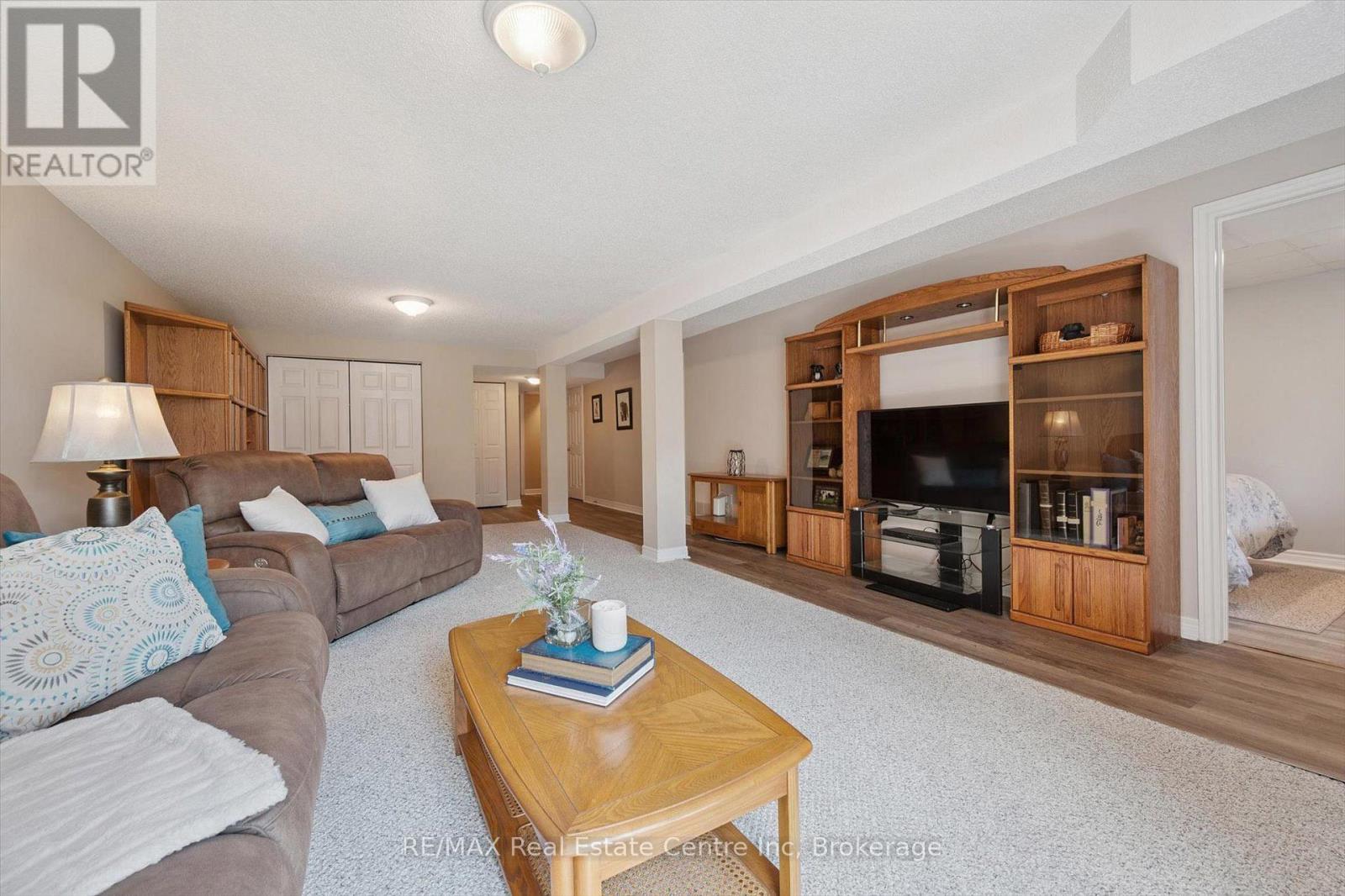 98 Schroder Crescent, Guelph, Ontario  N1E 7B4 - Photo 19 - X12362828
