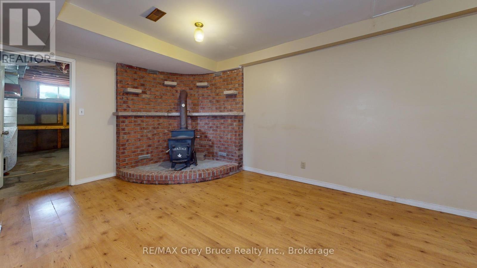 82 Brook Street W, Arran-Elderslie, Ontario  N0H 2N0 - Photo 21 - X12362858