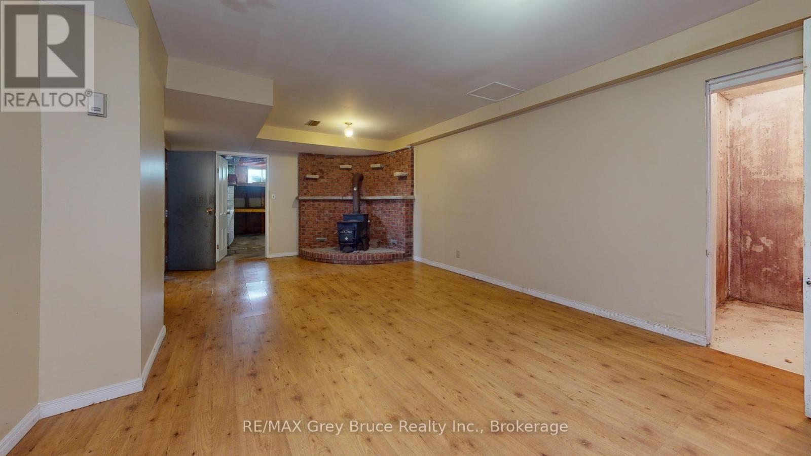 82 Brook Street W, Arran-Elderslie, Ontario  N0H 2N0 - Photo 22 - X12362858