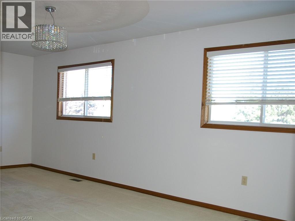 47 Republic Avenue, Hamilton, Ontario  L9B 2G6 - Photo 13 - 40762984