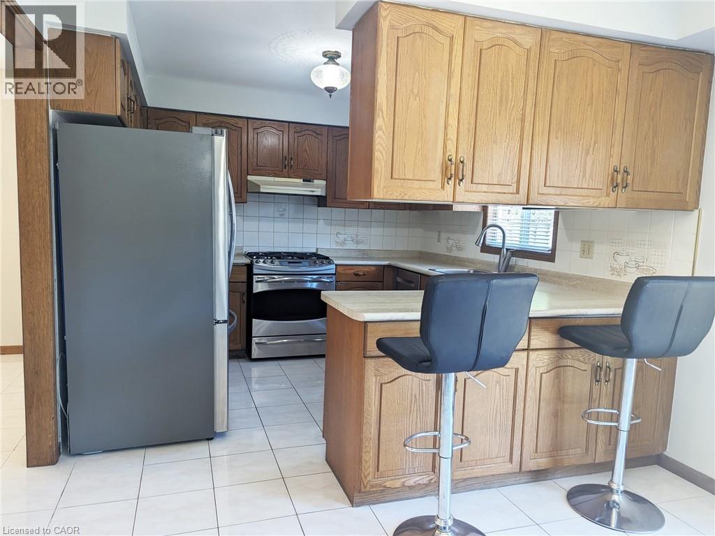 47 Republic Avenue, Hamilton, Ontario  L9B 2G6 - Photo 6 - 40762984
