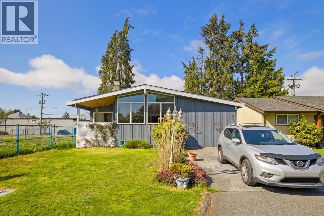 1253 Hunter Road, Delta, British Columbia  V4L 1Y9 - Photo 2 - R3040060