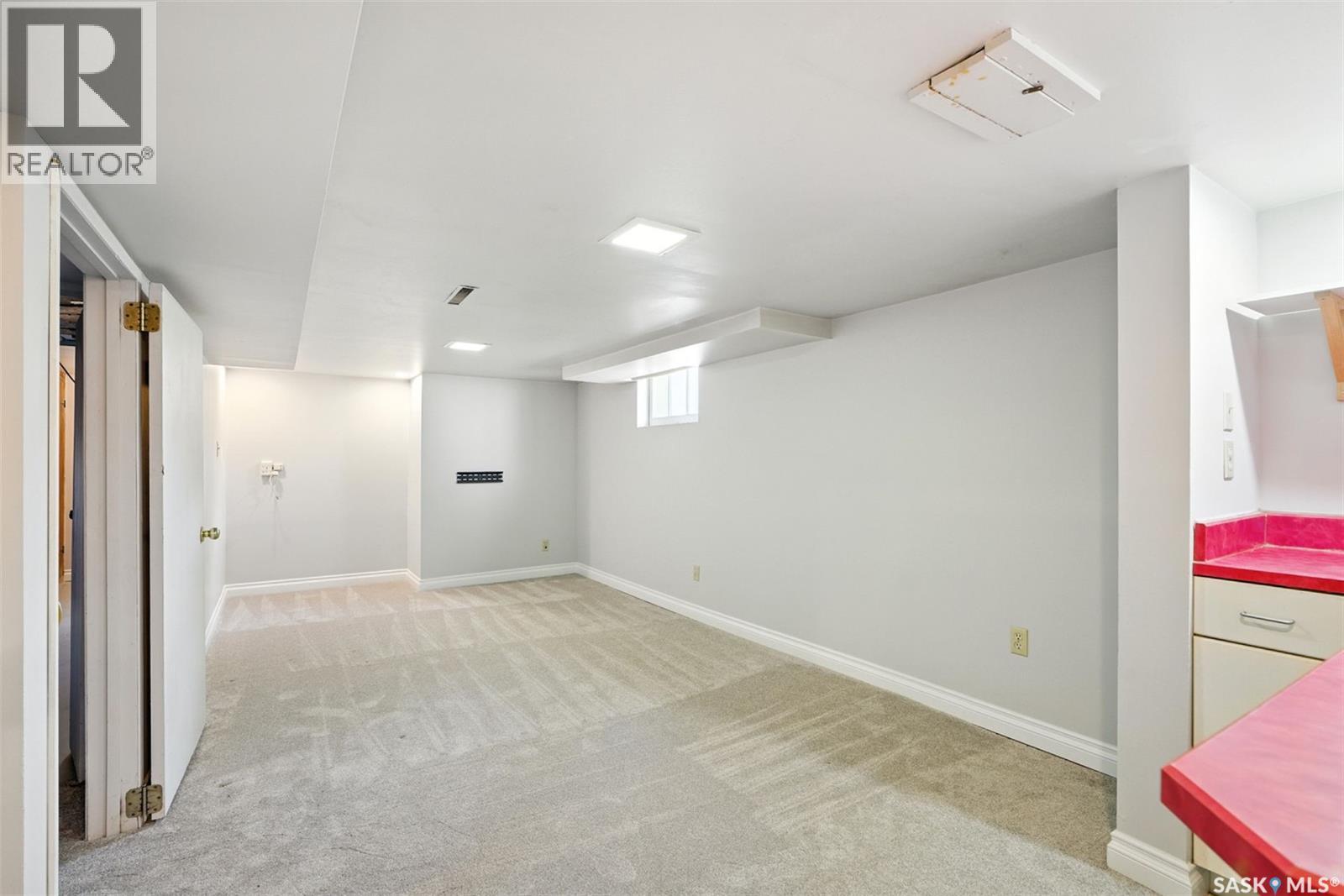 1020 Eastlake Avenue, Saskatoon, Saskatchewan  S7N 1A7 - Photo 20 - SK016566