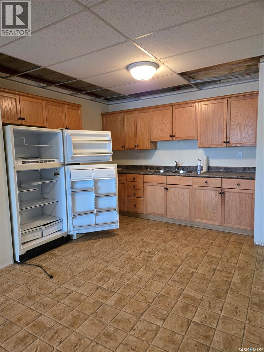 2806 Dewdney Avenue, Regina, Saskatchewan  S4T 0X8 - Photo 11 - SK016534