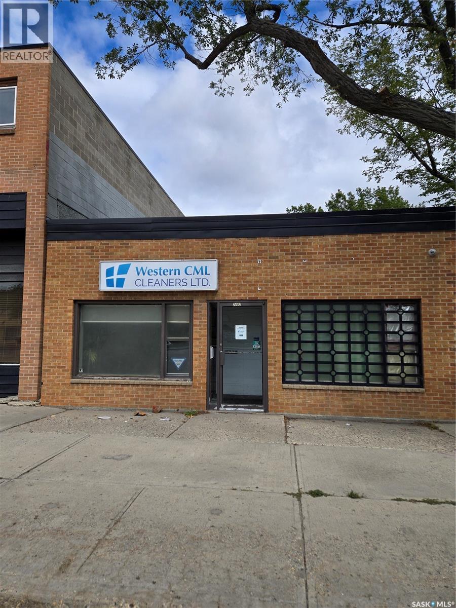 2802 Dewdney AVENUE, Regina, Saskatchewan