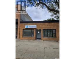 2802 Dewdney AVENUE Washington Park