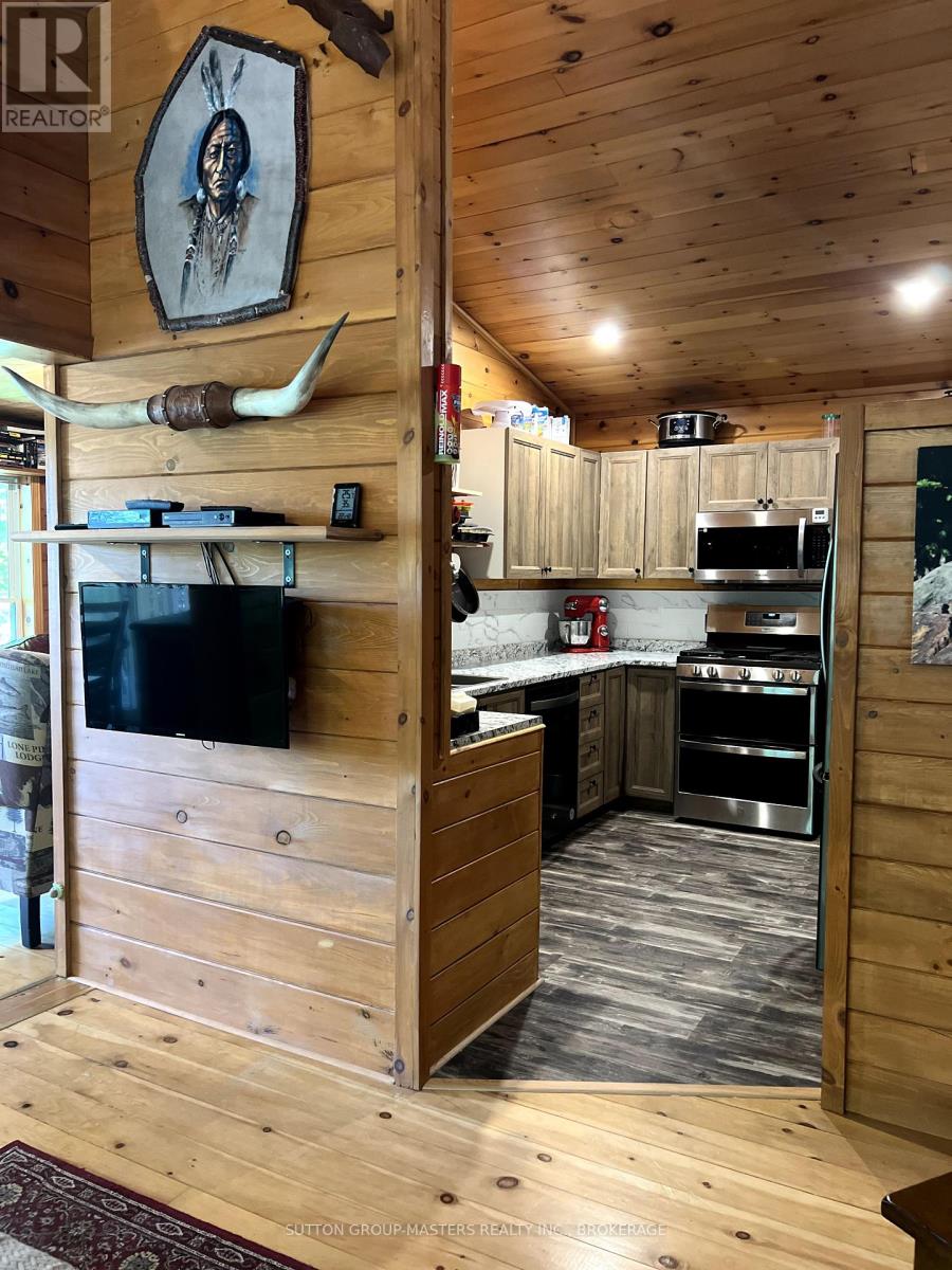 313 Raccoon Lake Trail Road, Addington Highlands, Ontario  K0H 1Z0 - Photo 12 - X12362869