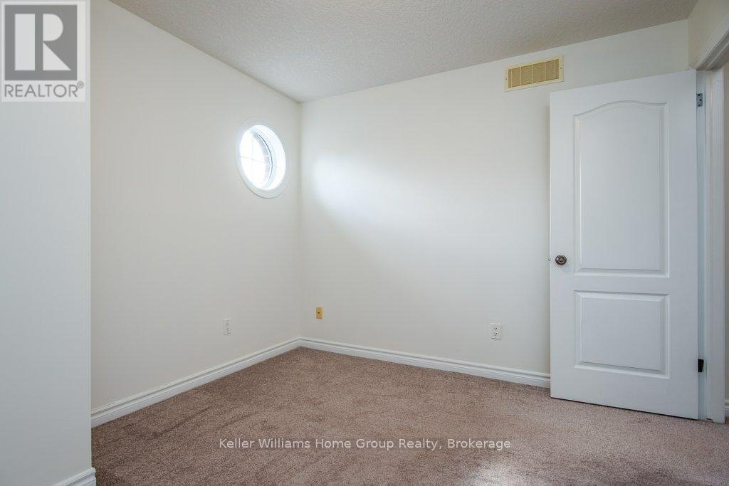 230 Rickson Avenue, Guelph, Ontario  N1G 5H1 - Photo 23 - X12362754