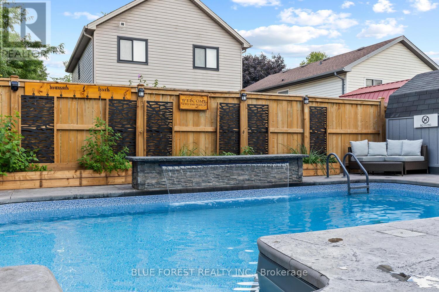 35 Bowcott Crescent, London East, Ontario  N5V 4W8 - Photo 42 - X12362936