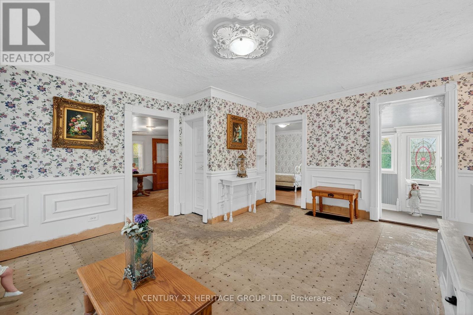 117 Lucas Street, Richmond Hill, Ontario  L4C 4P4 - Photo 13 - N12362830