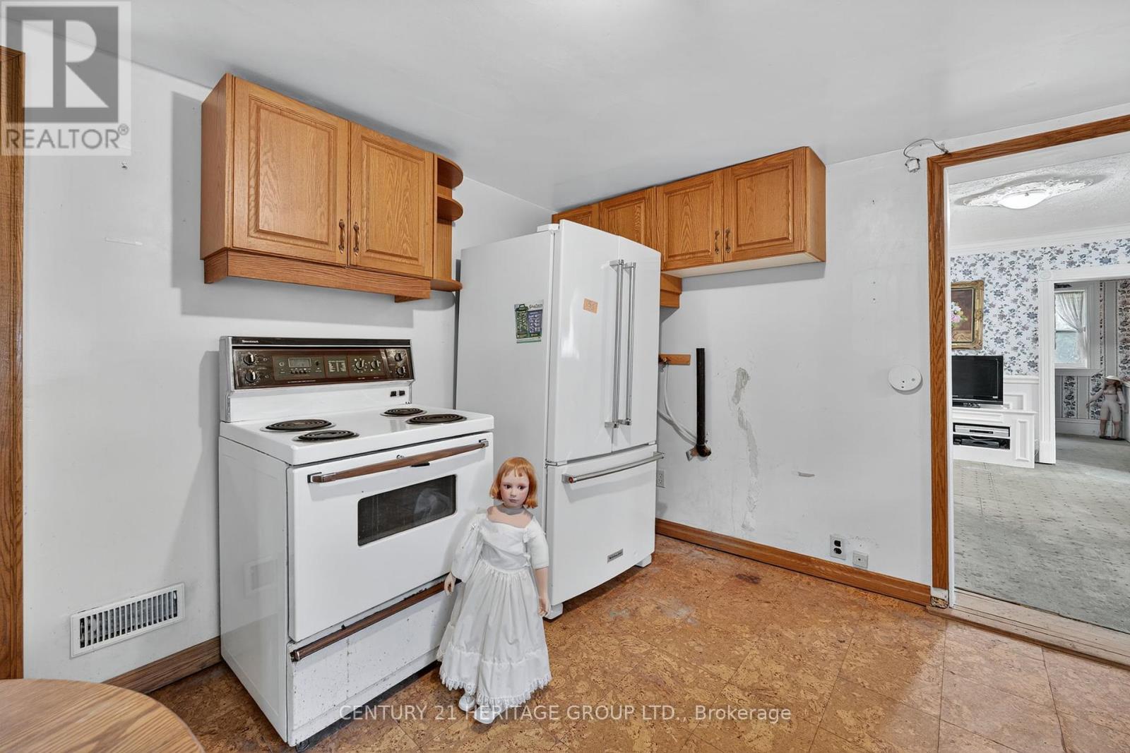 117 Lucas Street, Richmond Hill, Ontario  L4C 4P4 - Photo 21 - N12362830