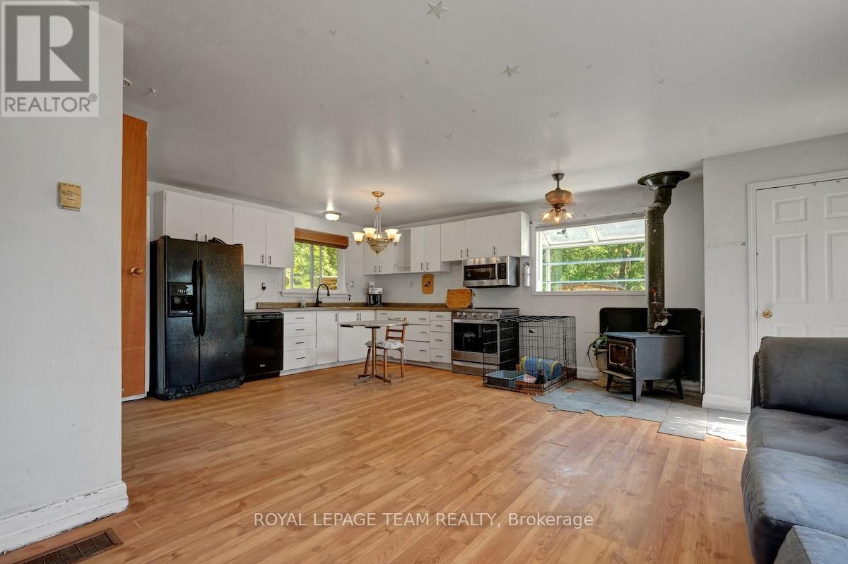 5684 Mccrea Road, Augusta, Ontario  K0E 1T0 - Photo 11 - X12362895