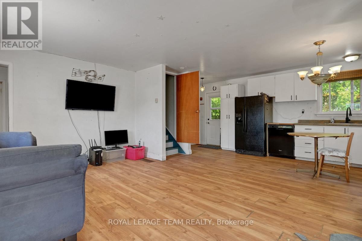 5684 Mccrea Road, Augusta, Ontario  K0E 1T0 - Photo 8 - X12362895