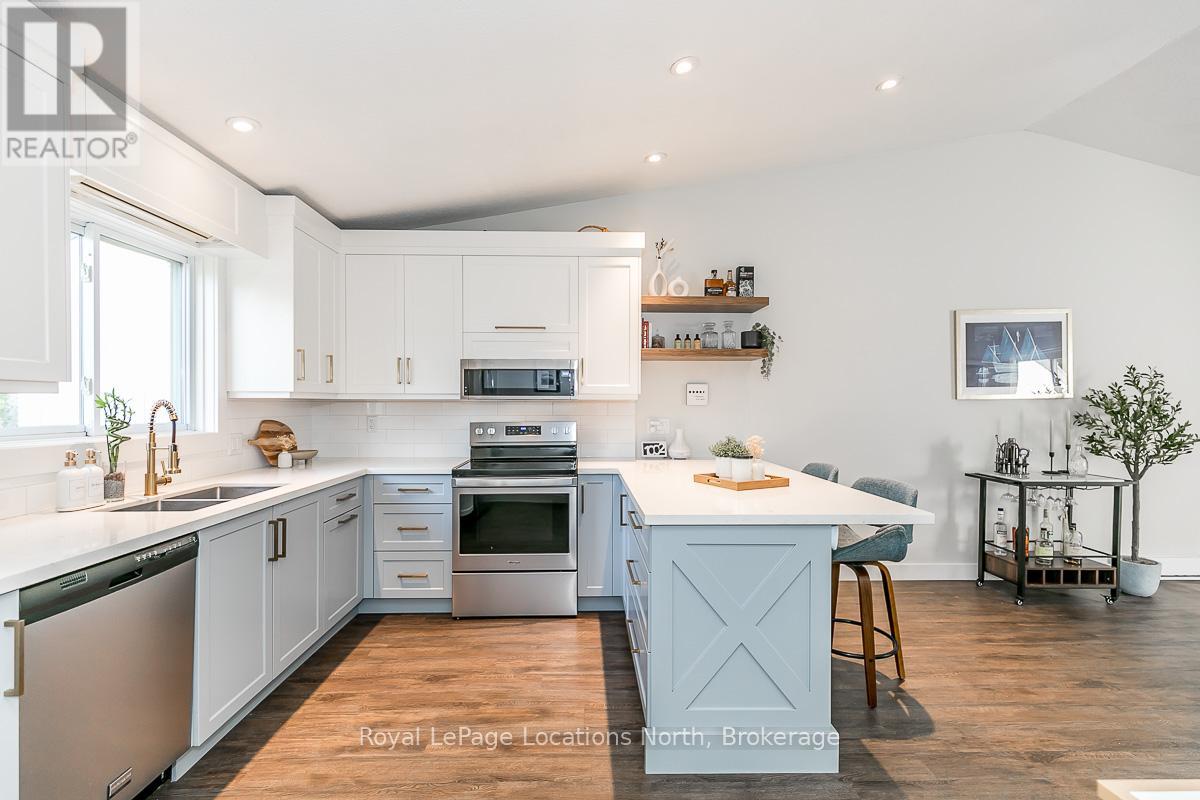 415 - 14 Dawson Drive, Collingwood, Ontario  L9Y 5B4 - Photo 11 - S12362935