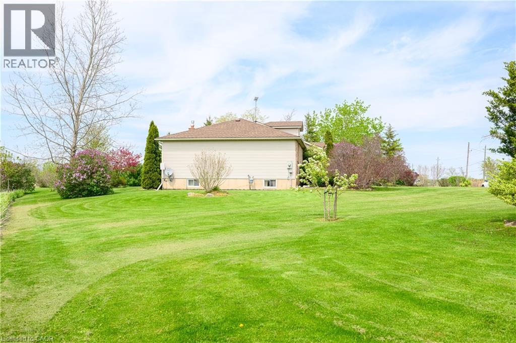 390 Mountain Road, Grimsby, Ontario  L3M 4E7 - Photo 40 - 40763160