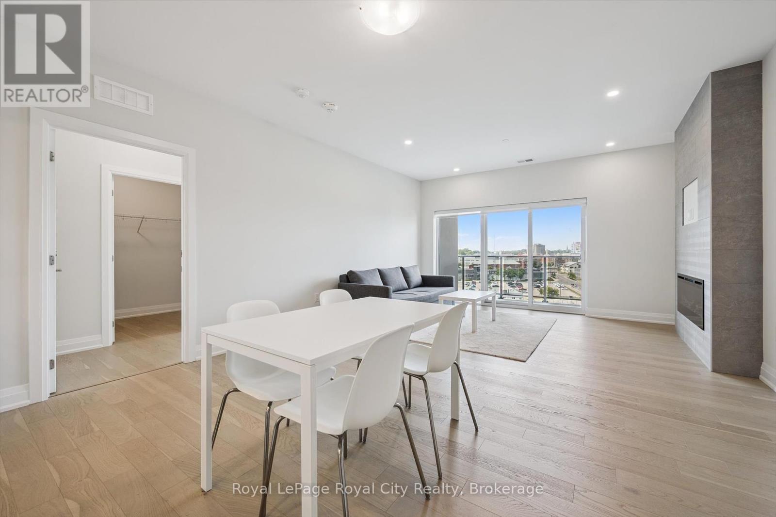 1007 - 71 Wyndham Street S, Guelph, Ontario  N1E 0T7 - Photo 12 - X12362917